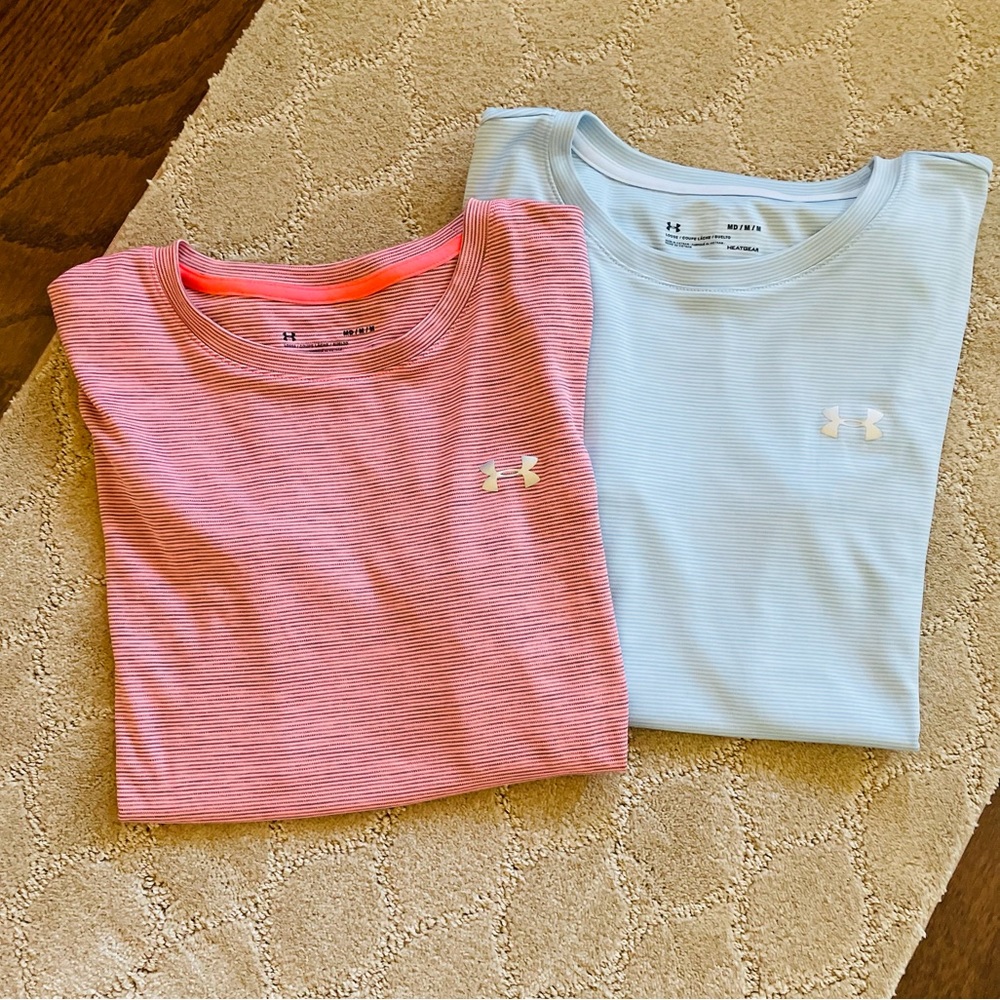 Bundle of 2 UNDER ARMOUR HEATGEAR Medium women’s tops